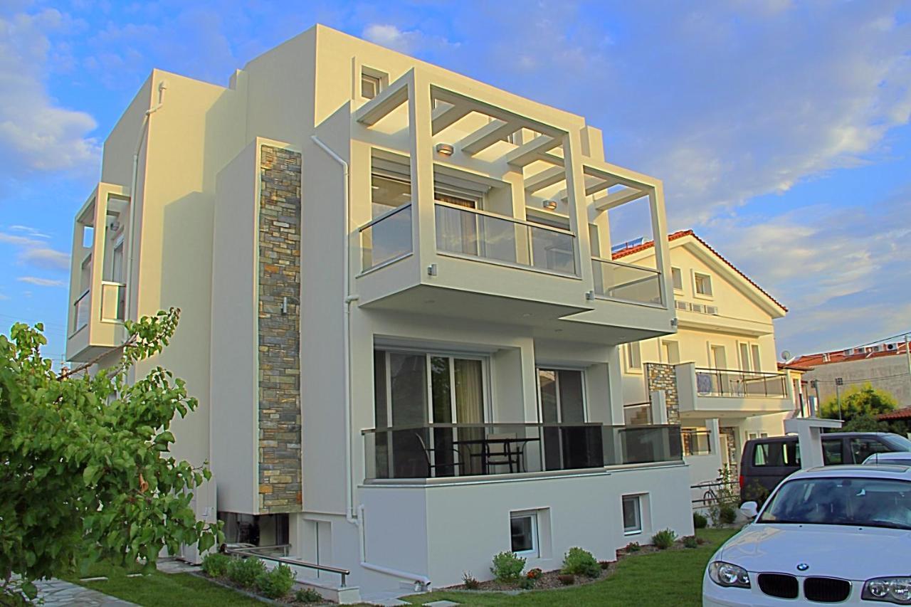 Sky Rays Luxury Apartments Nikiti  Dış mekan fotoğraf