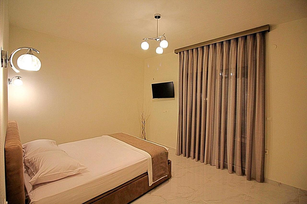 Sky Rays Luxury Apartments Nikiti  Dış mekan fotoğraf
