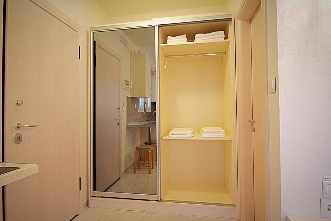 Sky Rays Luxury Apartments Nikiti  Dış mekan fotoğraf
