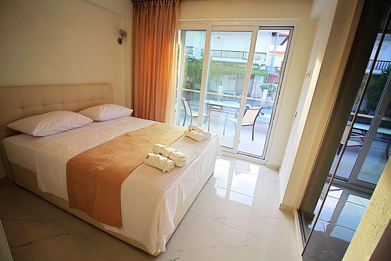 Sky Rays Luxury Apartments Nikiti  Dış mekan fotoğraf