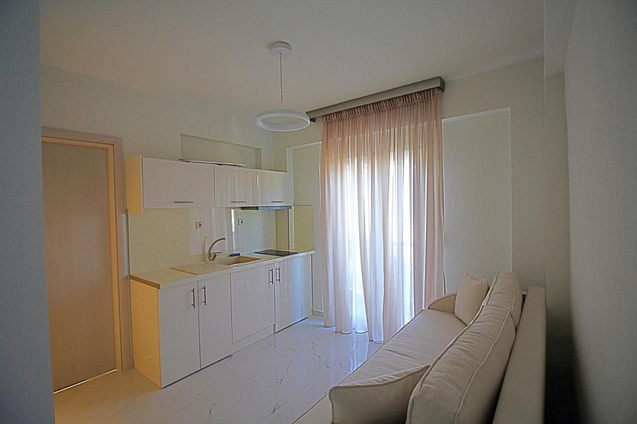 Sky Rays Luxury Apartments Nikiti  Dış mekan fotoğraf