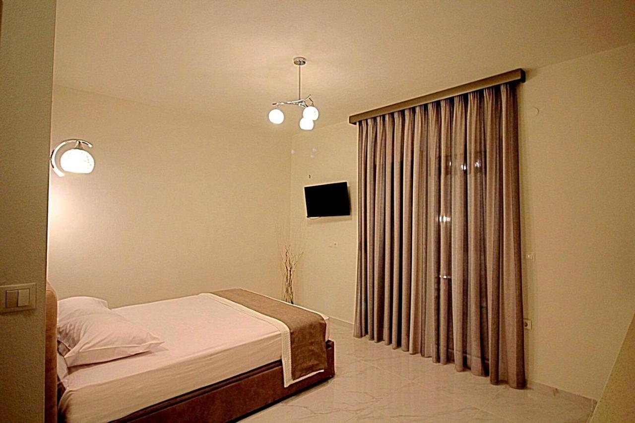 Sky Rays Luxury Apartments Nikiti  Dış mekan fotoğraf