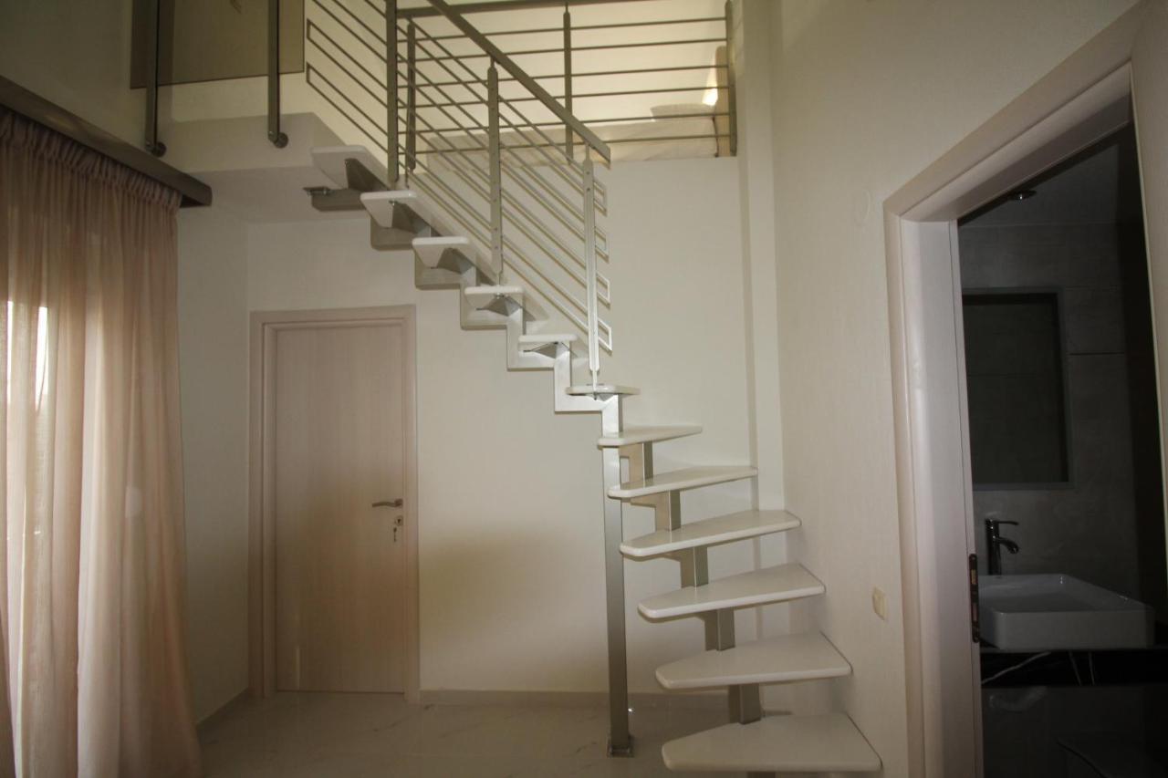 Sky Rays Luxury Apartments Nikiti  Dış mekan fotoğraf