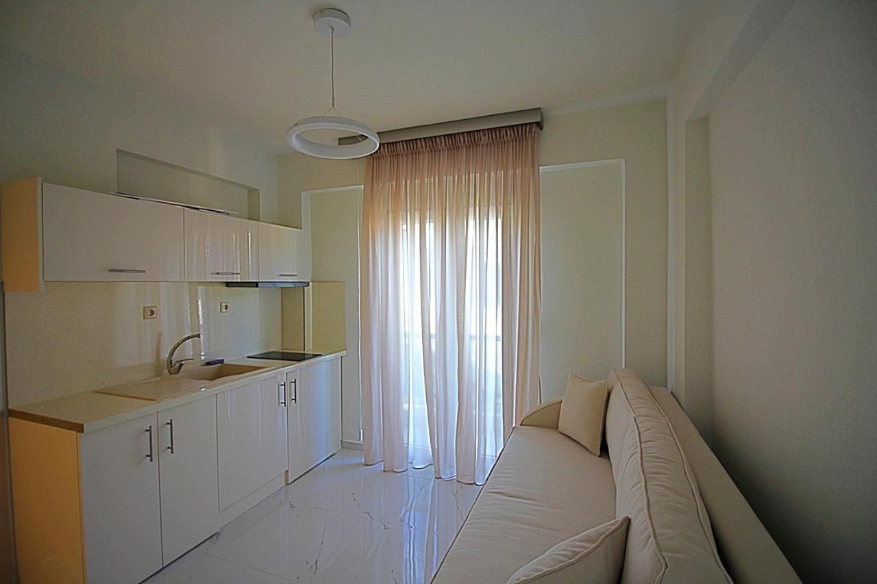 Sky Rays Luxury Apartments Nikiti  Dış mekan fotoğraf