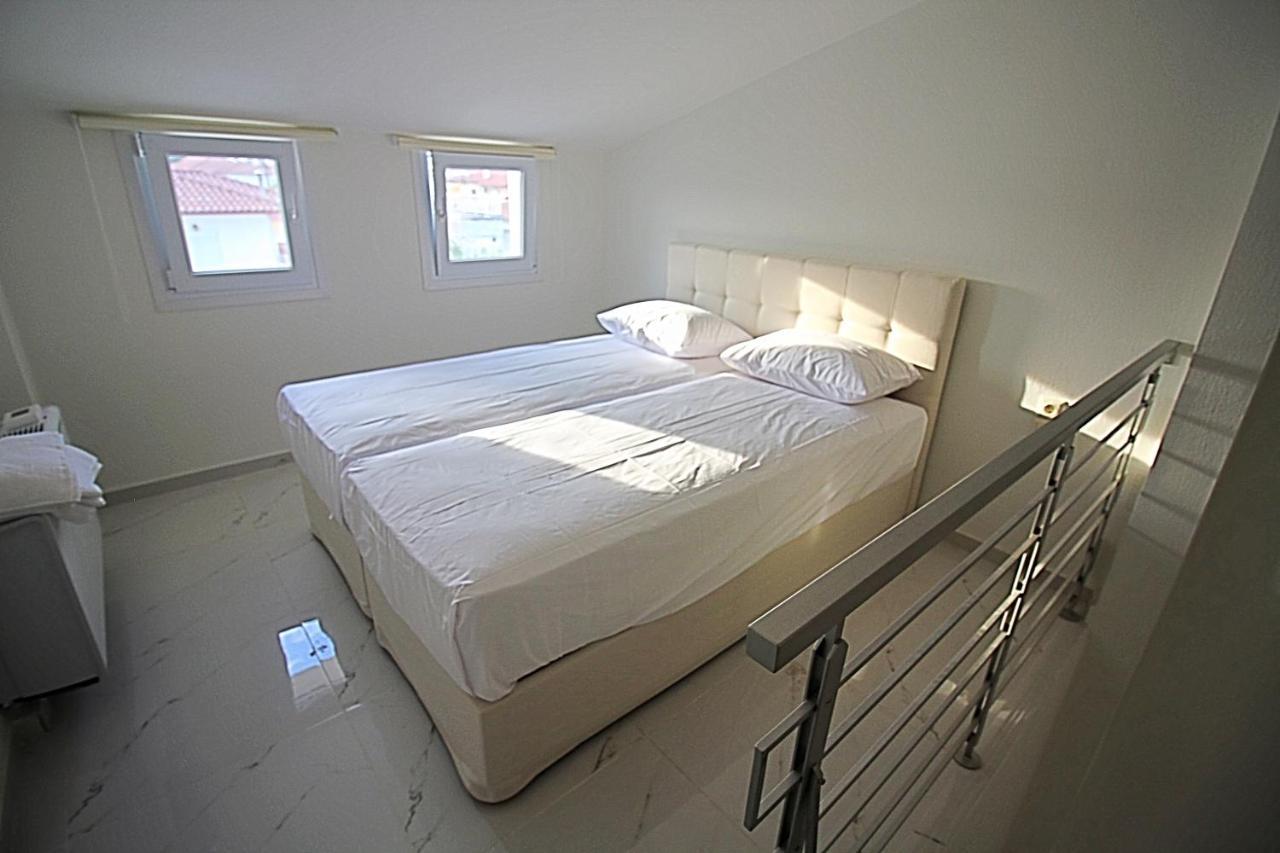 Sky Rays Luxury Apartments Nikiti  Dış mekan fotoğraf
