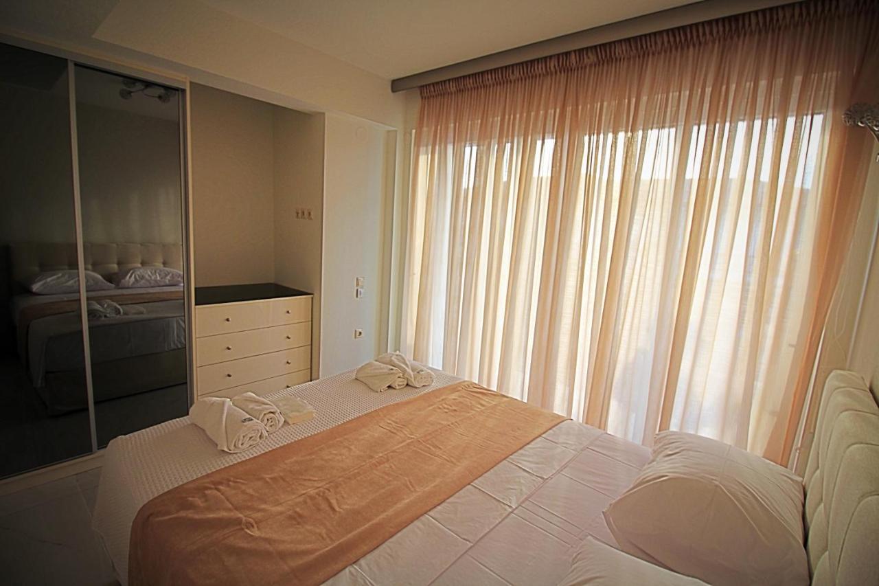 Sky Rays Luxury Apartments Nikiti  Dış mekan fotoğraf