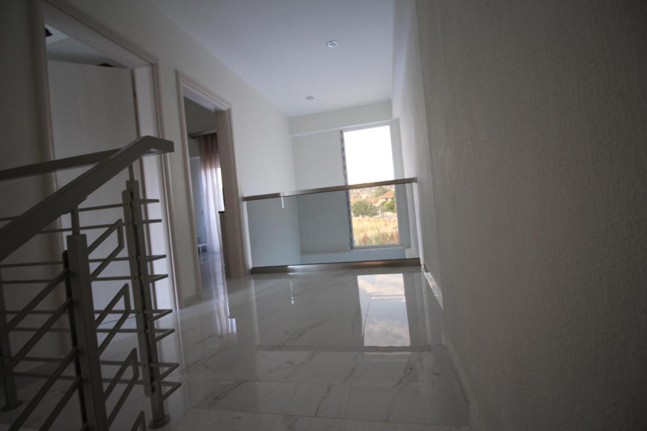 Sky Rays Luxury Apartments Nikiti  Dış mekan fotoğraf