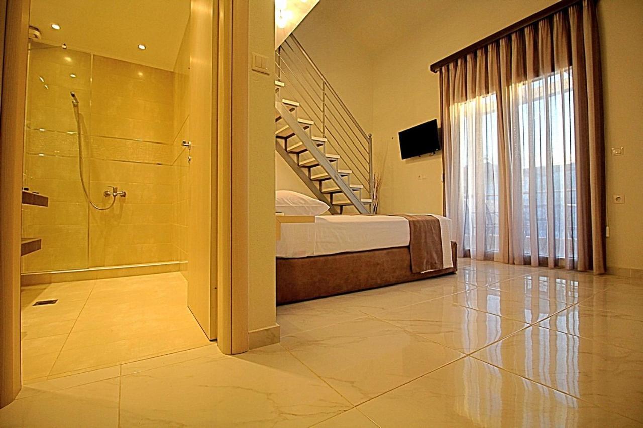 Sky Rays Luxury Apartments Nikiti  Dış mekan fotoğraf